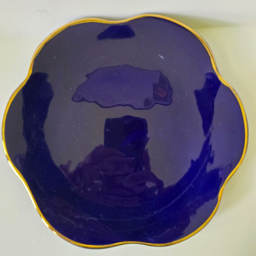 Hand Painted Dark Blue Scalloped Edge Ceramic Plate With Gold Trim From Italy